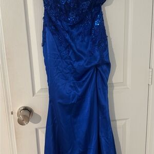 Elegant Blue Wedding Dress